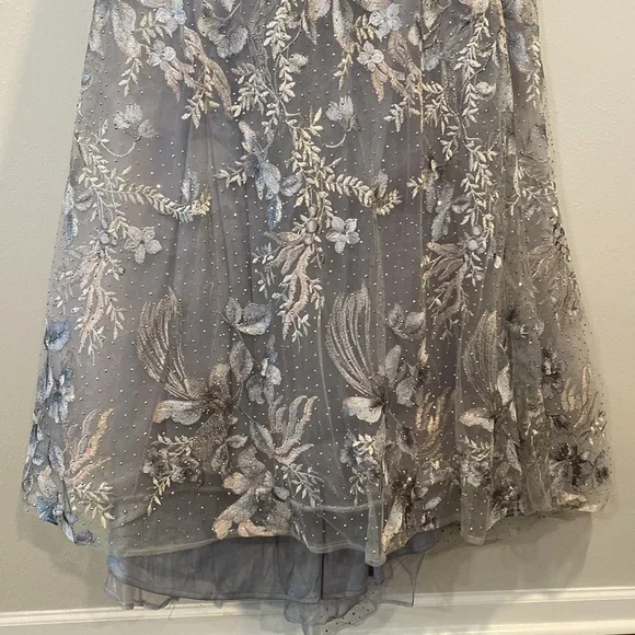 Mac Duggal Long Sleeve Beaded Appliqué Gown [Size: 16] Style #20214 - Picture 6 of 16